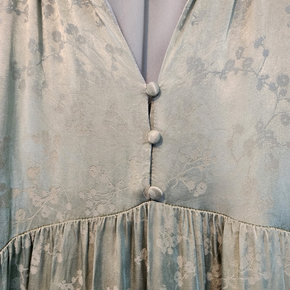 Adelyn Rae satin Agave Tiered dress - Picture 4 of 6